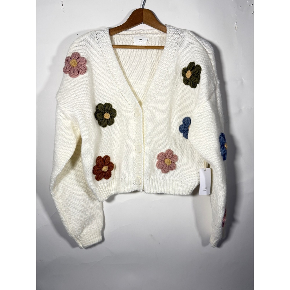 Luna Ivy White Crochet Flower Applique Knit Cardigan Sweater Womens Medium NWT